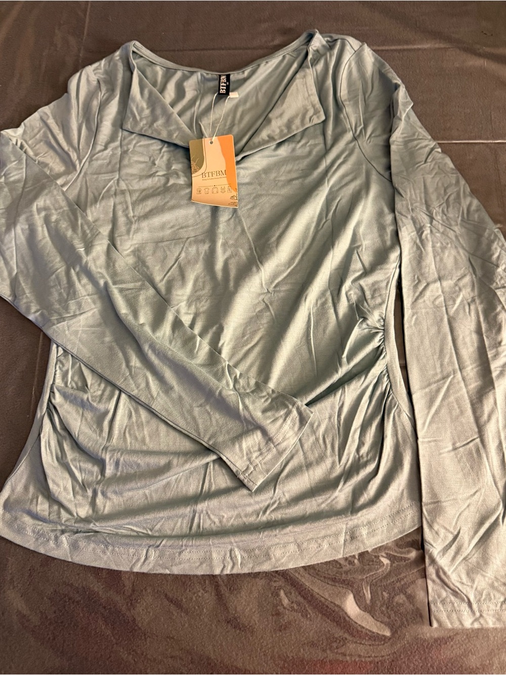 Light Green Long Sleeve V-Neck Women's Top
